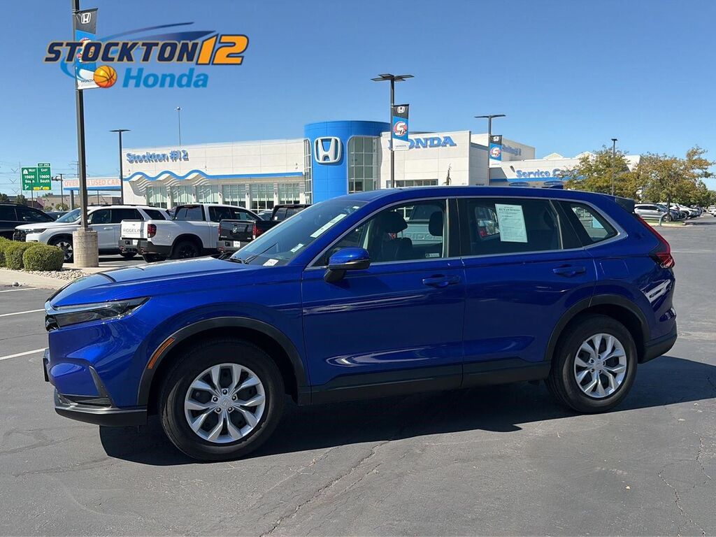 2024 Honda CR-V LX — photo 1 of 13