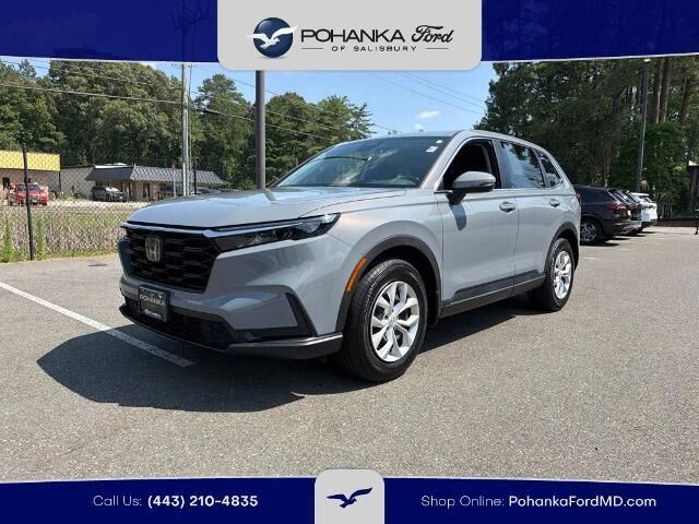 2025 Honda CR-V LX — photo 1 of 5