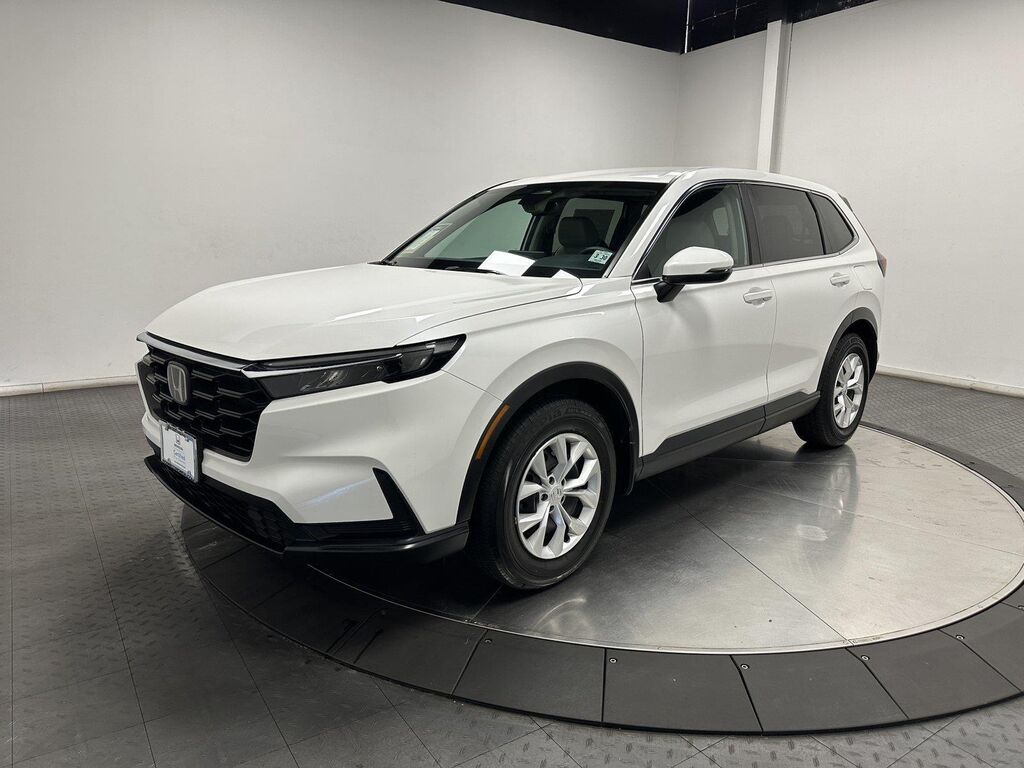 2025 Honda CR-V LX — photo 1 of 1