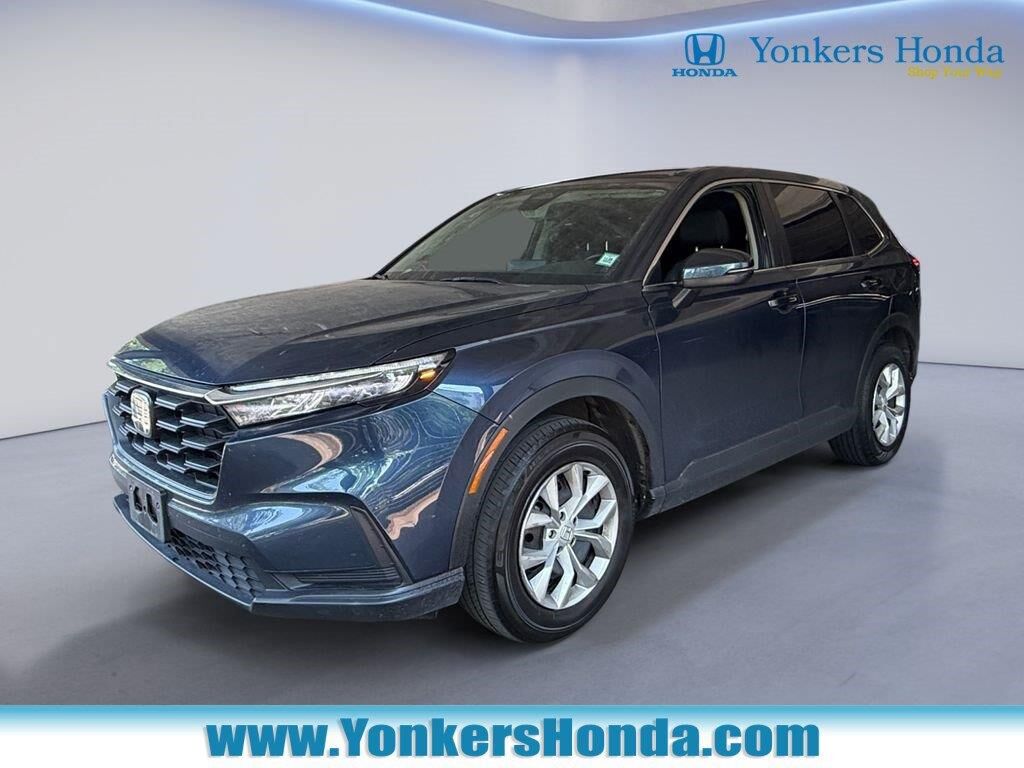 2024 Honda CR-V LX — photo 1 of 13