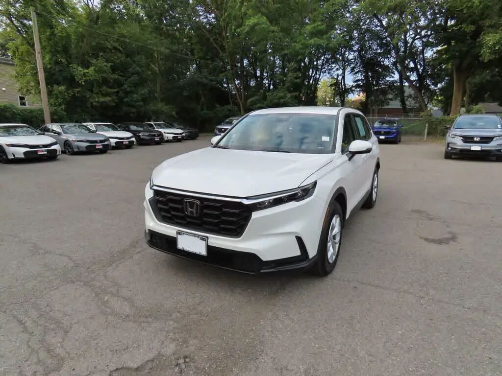 2024 Honda CR-V LX — photo 1 of 13