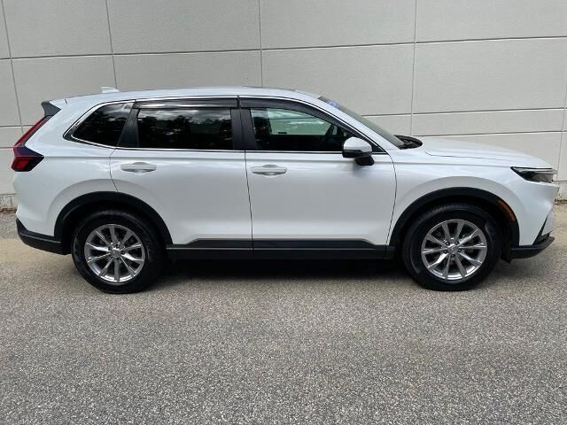 2024 Honda CR-V EX — photo 1 of 9