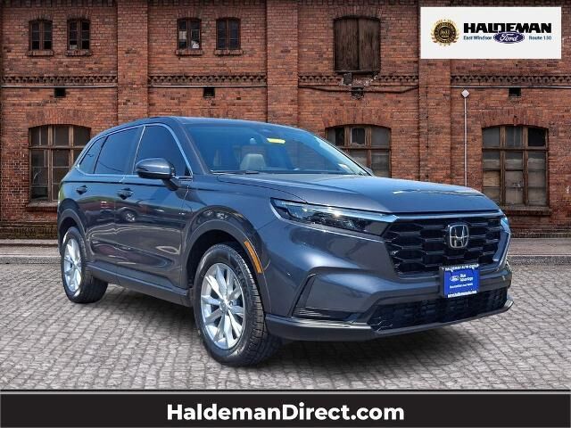 2025 Honda CR-V EX — photo 1 of 13