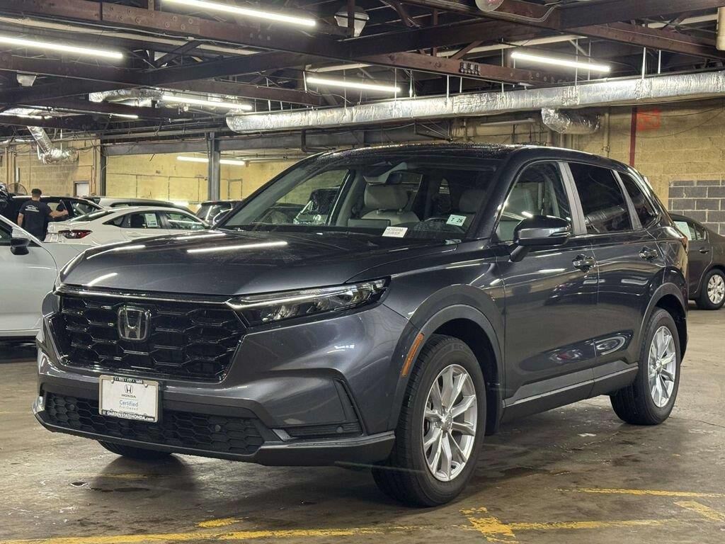 2023 Honda CR-V — photo 1 of 13