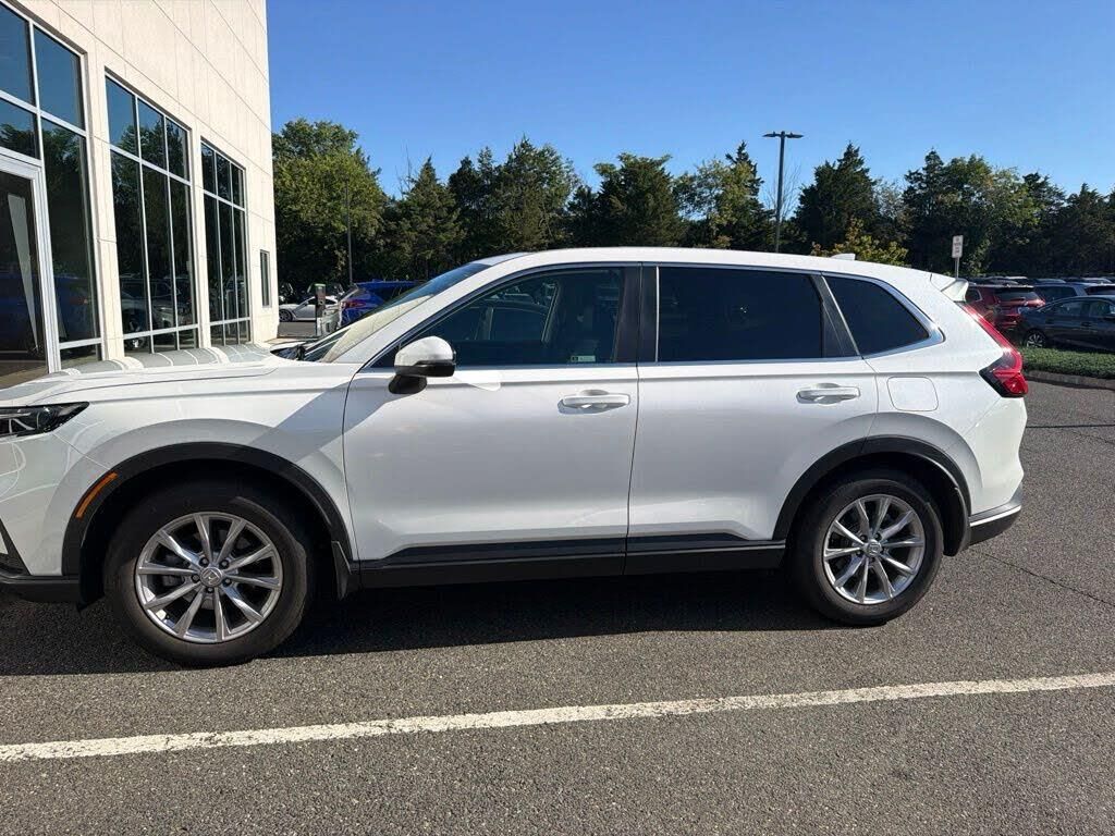 2024 Honda CR-V EX-L — photo 1 of 1
