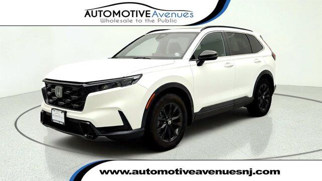 2023 Honda CR-V Hybrid Sport — photo 1 of 13