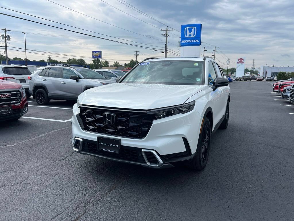 2025 Honda CR-V Hybrid HYBRID AWD SP TRG — photo 1 of 7
