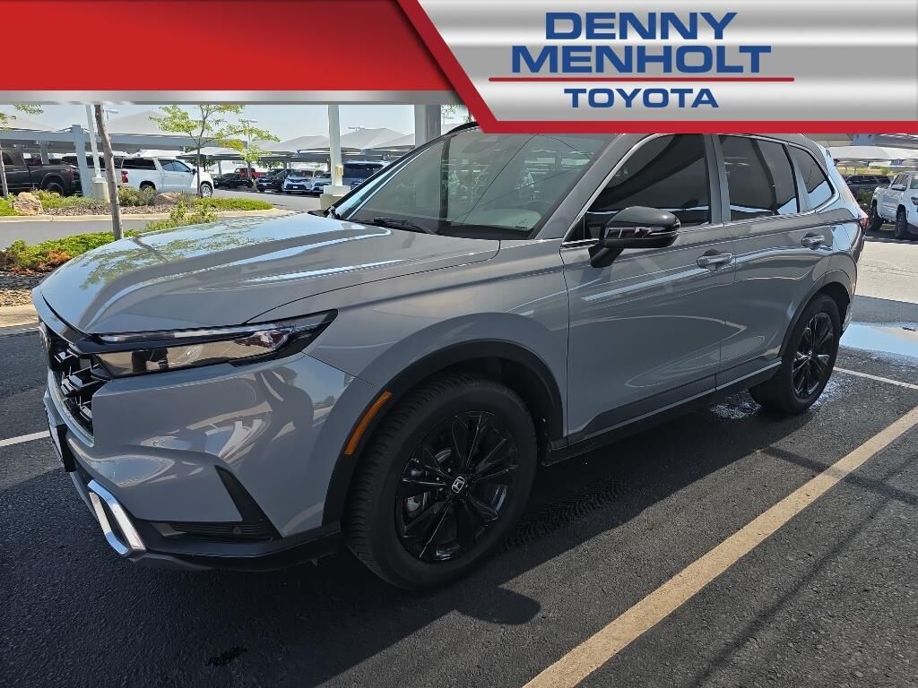 2023 Honda CR-V Hybrid Sport Touring — photo 1 of 13