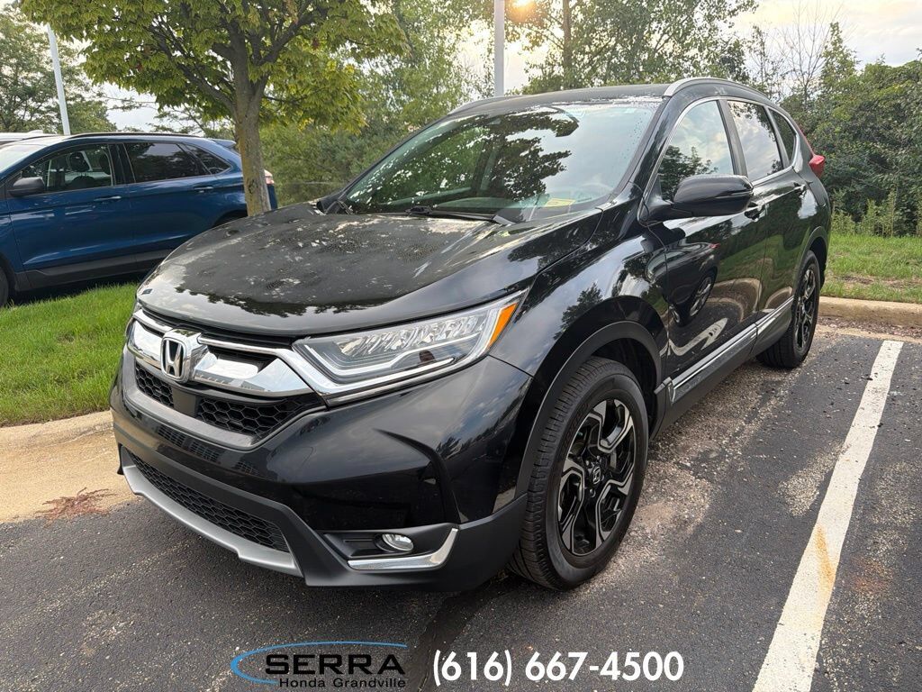2019 Honda CR-V AWD Touring — photo 1 of 5
