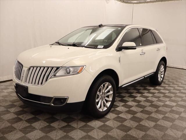 2013 Lincoln MKX Base