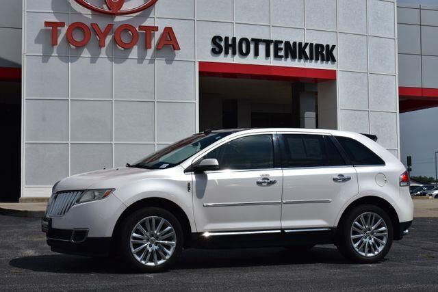 2013 Lincoln MKX Base