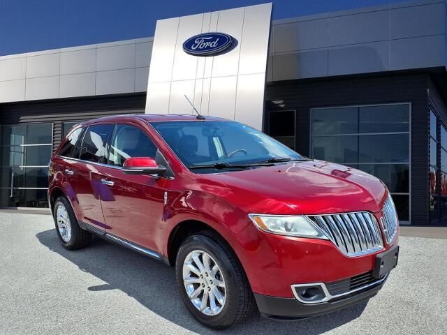 2014 Lincoln MKX Base