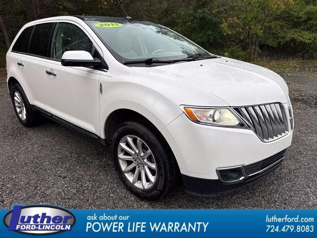 2011 Lincoln MKX Base — photo 1 of 1
