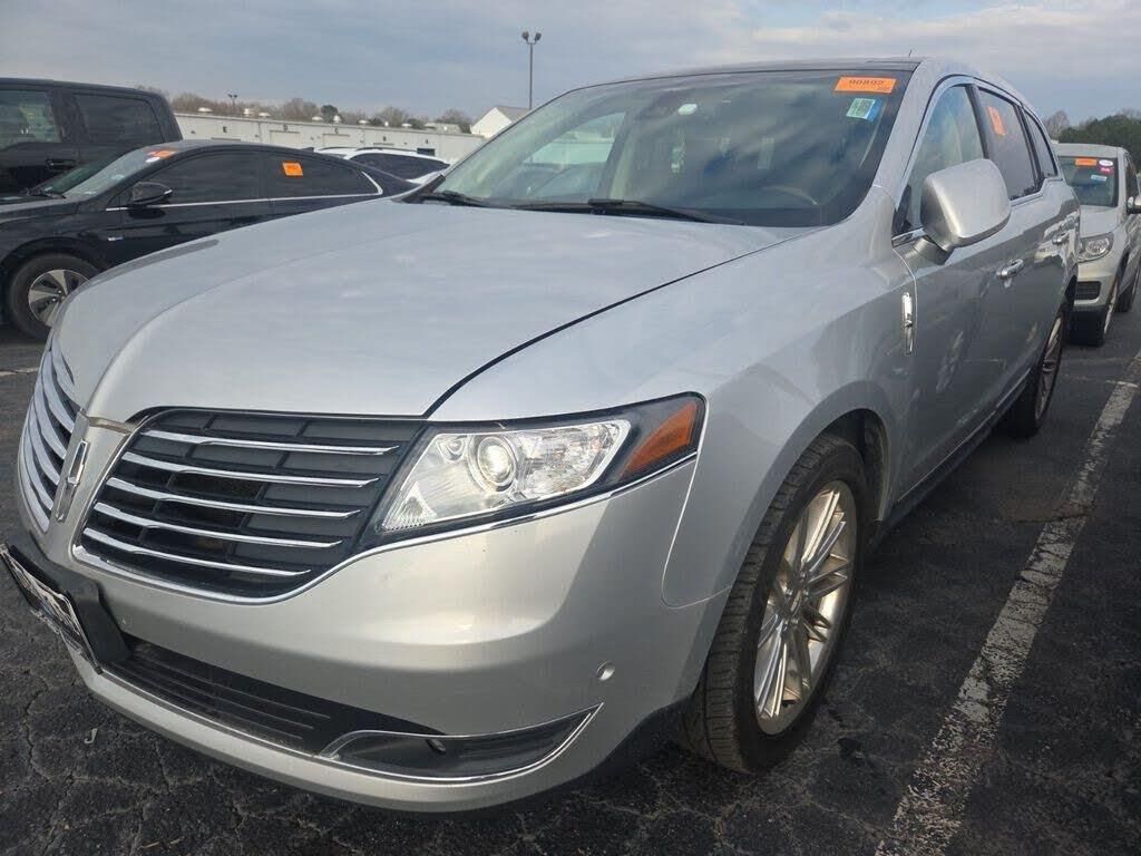 2018 Lincoln MKT Reserve