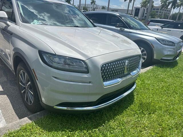 2022 Lincoln Nautilus Standard