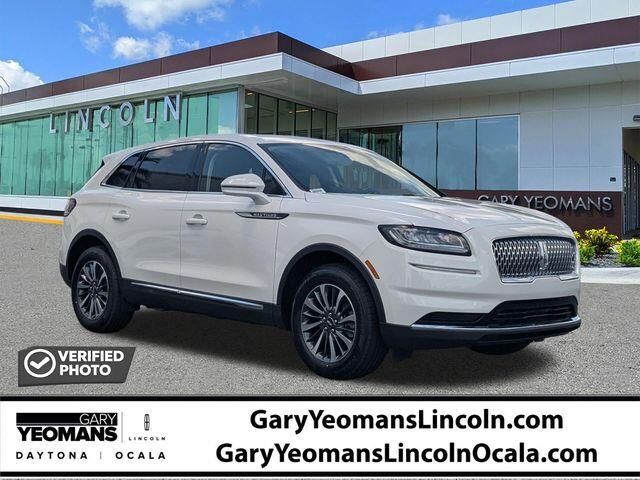 2023 Lincoln Nautilus Standard — photo 1 of 13