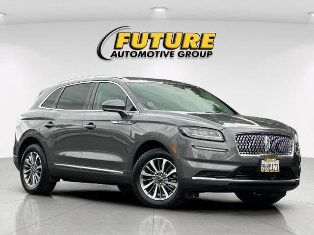 2023 Lincoln Nautilus Standard — photo 1 of 13