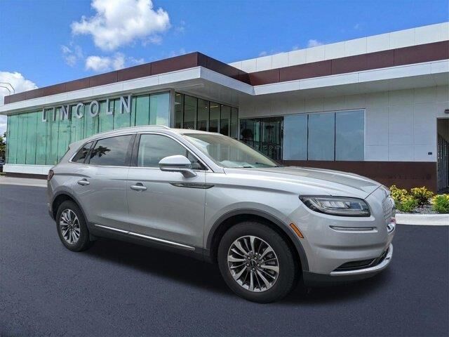2022 Lincoln Nautilus Standard