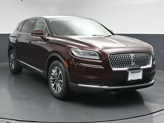 2023 Lincoln Nautilus Standard — photo 1 of 9