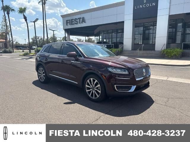 2019 Lincoln Nautilus Select