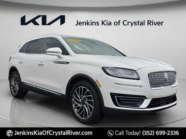 2019 Lincoln Nautilus Reserve — photo 1 of 13