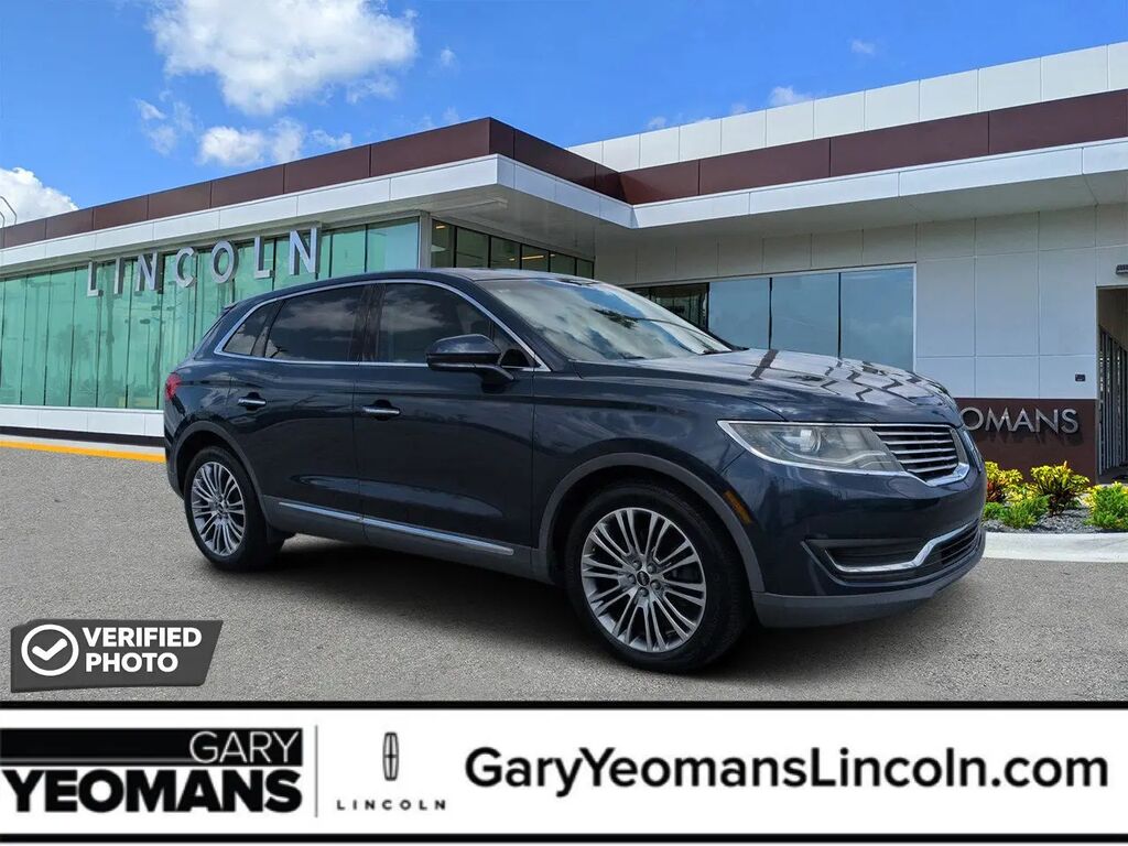 2017 Lincoln MKX Reserve — photo 1 of 1