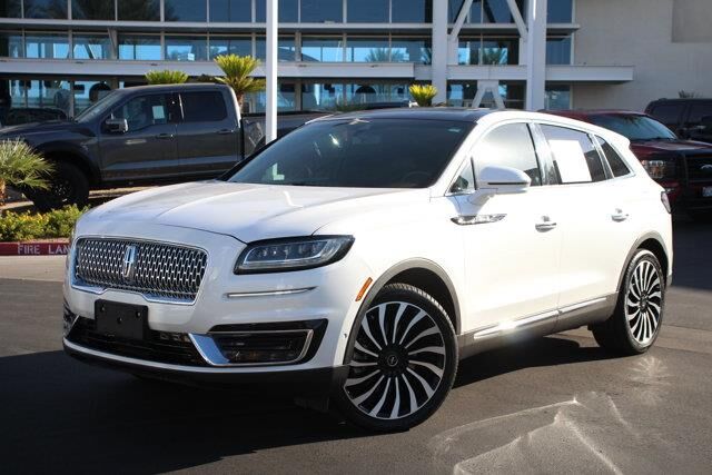 2019 Lincoln Nautilus Black Label — photo 1 of 13