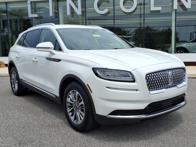 2023 Lincoln Nautilus Standard — photo 1 of 13
