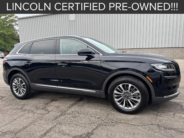 2023 Lincoln Nautilus Standard — photo 1 of 13