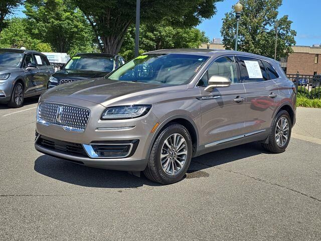 2019 Lincoln Nautilus Select