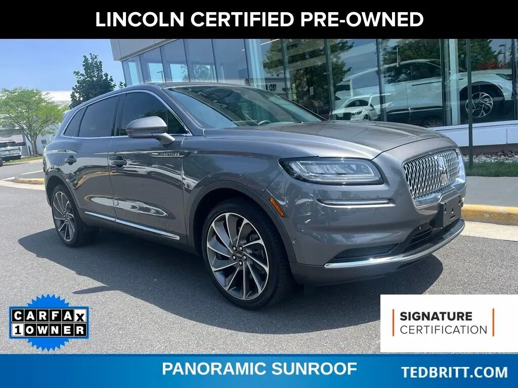 2023 Lincoln Nautilus Reserve — photo 1 of 10