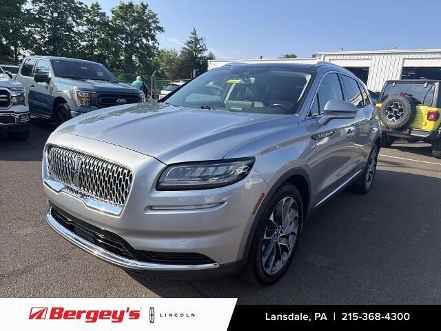 2022 Lincoln Nautilus Reserve