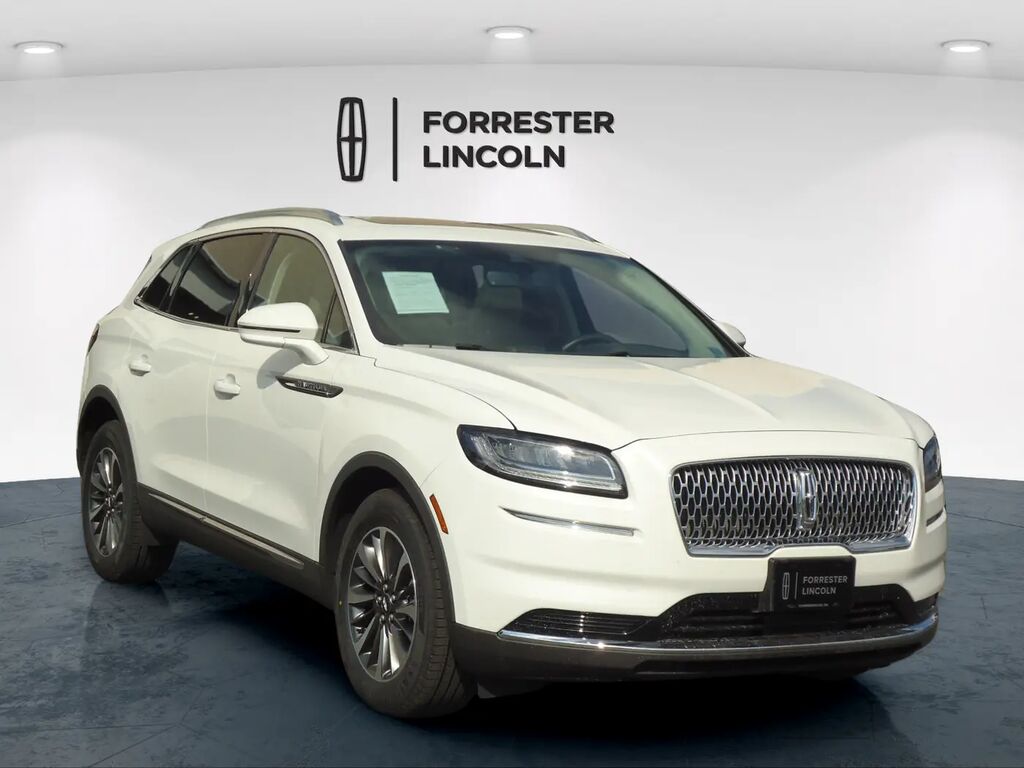 2023 Lincoln Nautilus Reserve — photo 1 of 13