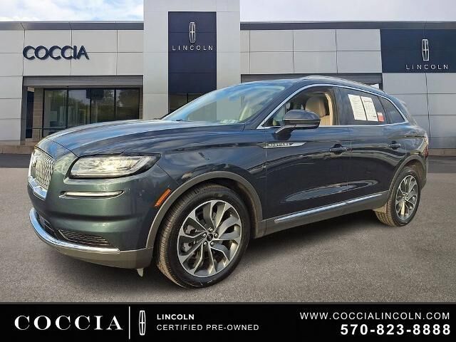 2022 Lincoln Nautilus Reserve