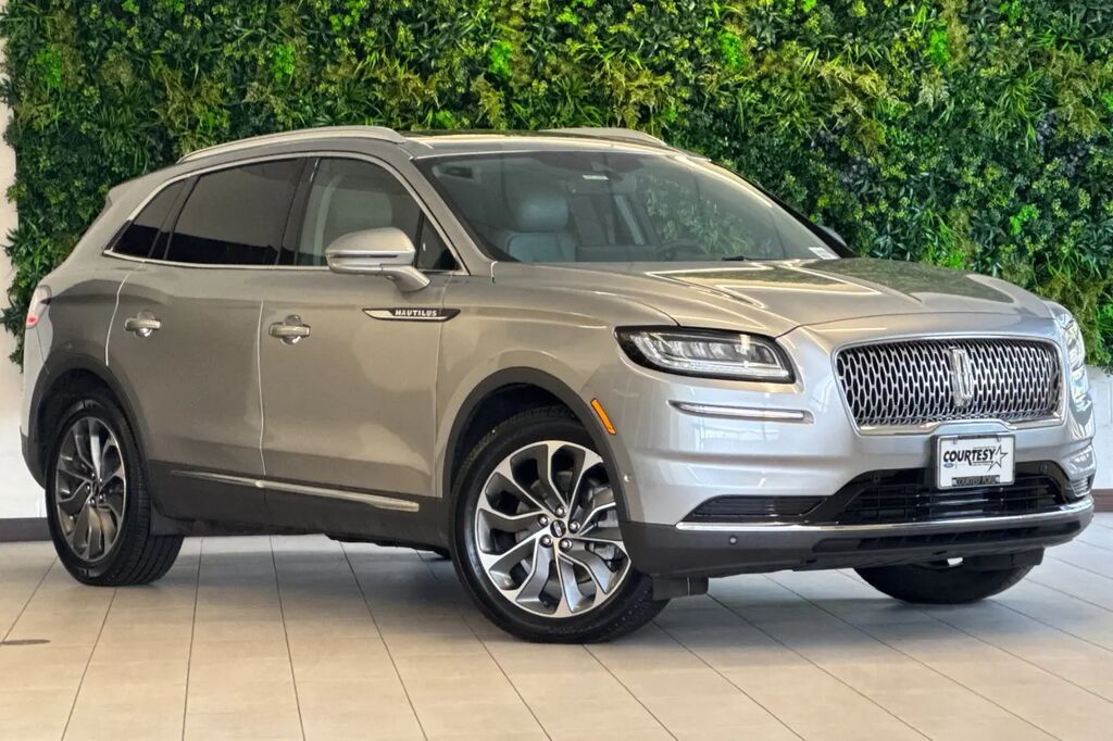 2023 Lincoln Nautilus Reserve