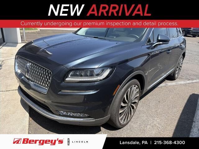 2022 Lincoln Nautilus Black Label — photo 1 of 13
