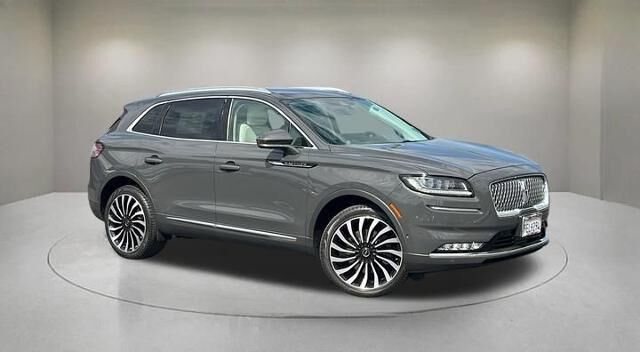 2022 Lincoln Nautilus Black Label