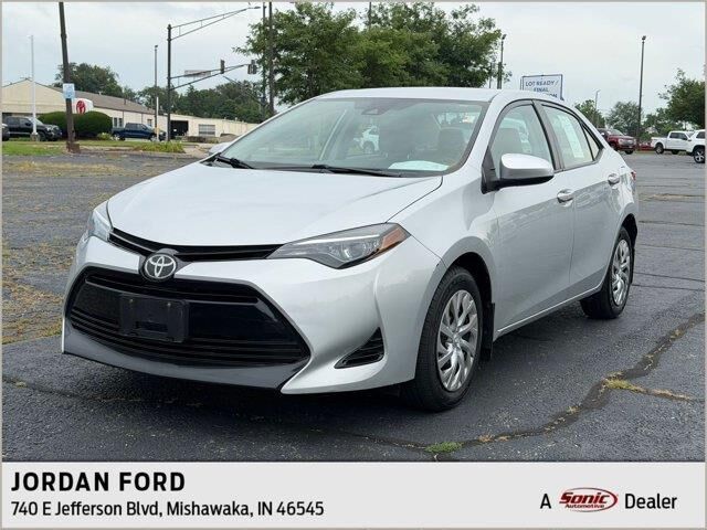 2019 Toyota Corolla LE — photo 1 of 1