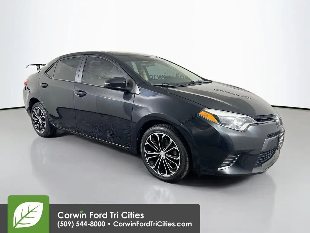 2015 Toyota Corolla LE — photo 1 of 13