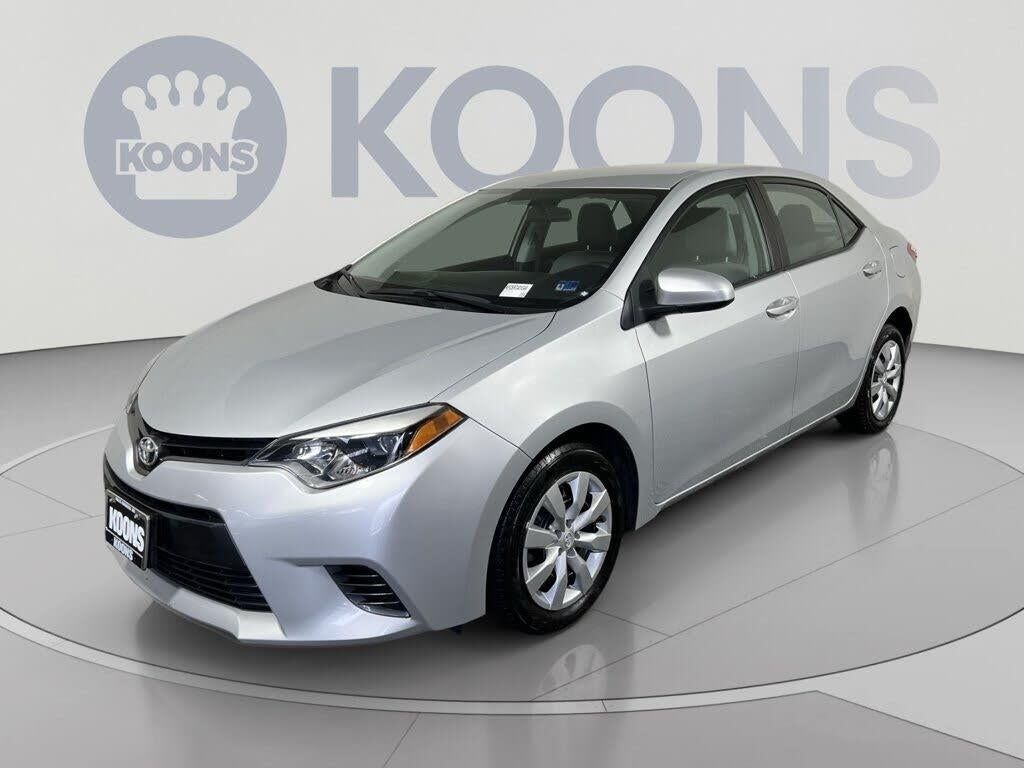 2015 Toyota Corolla LE — photo 1 of 1