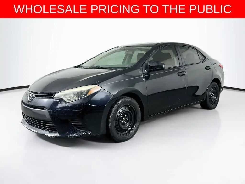 2015 Toyota Corolla LE — photo 1 of 13