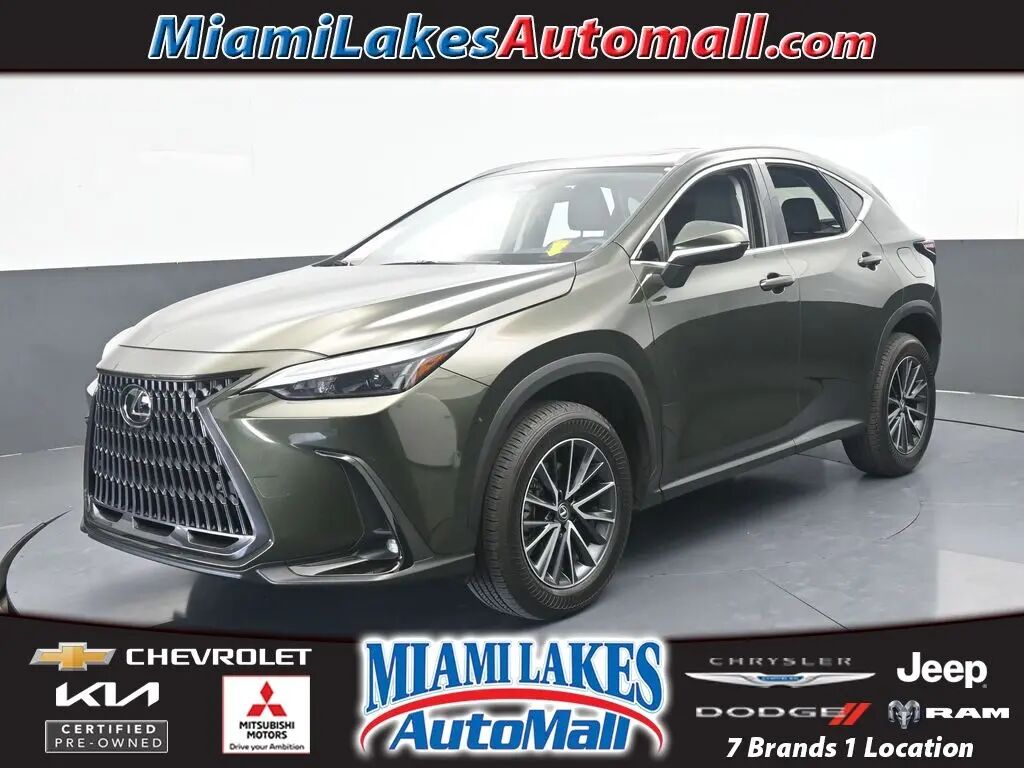 2025 Lexus NX 250 Base — photo 1 of 13