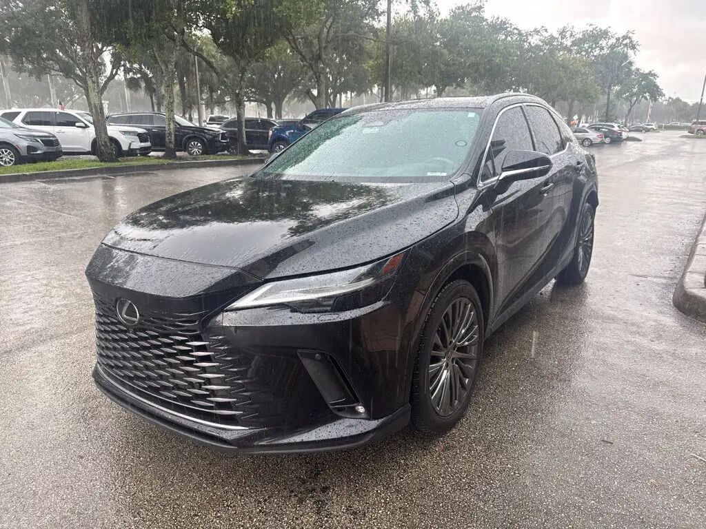 2023 Lexus RX 350 Luxury — photo 1 of 3