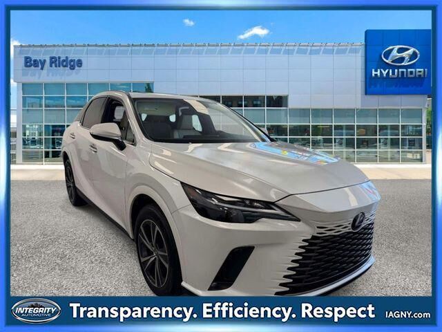 2023 Lexus RX 350 Premium — photo 1 of 10