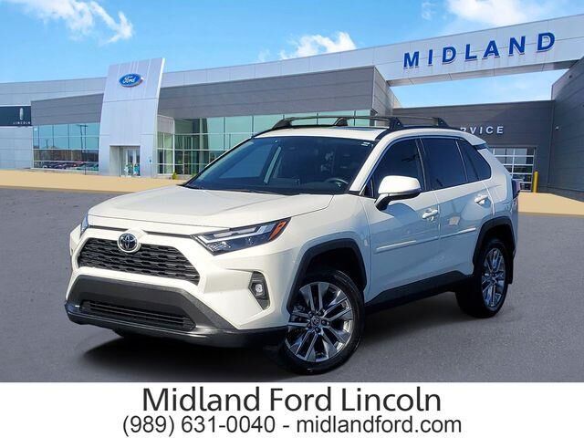 2022 Toyota RAV4 XLE Premium