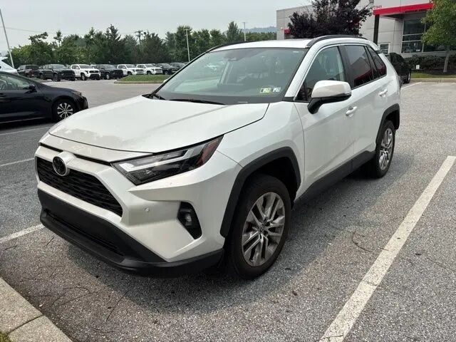 2023 Toyota RAV4 XLE Premium