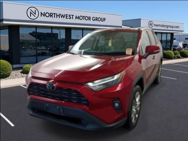 2024 Toyota RAV4 XLE Premium — photo 1 of 13