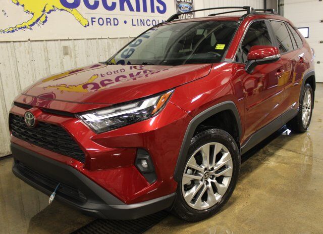 2024 Toyota RAV4 XLE Premium