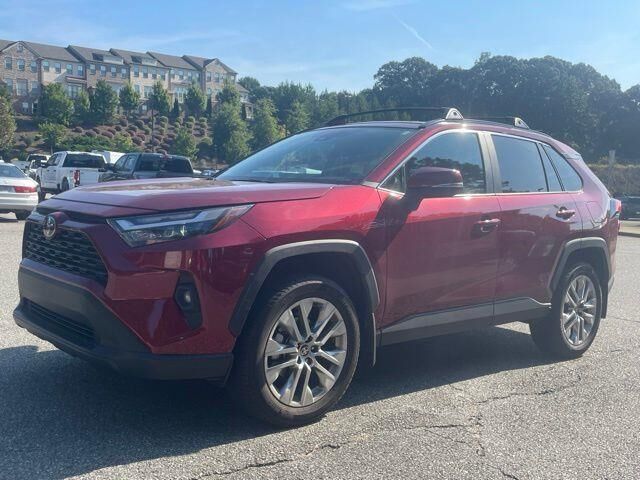 2025 Toyota RAV4 XLE Premium
