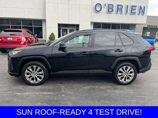 2020 Toyota RAV4 XLE Premium